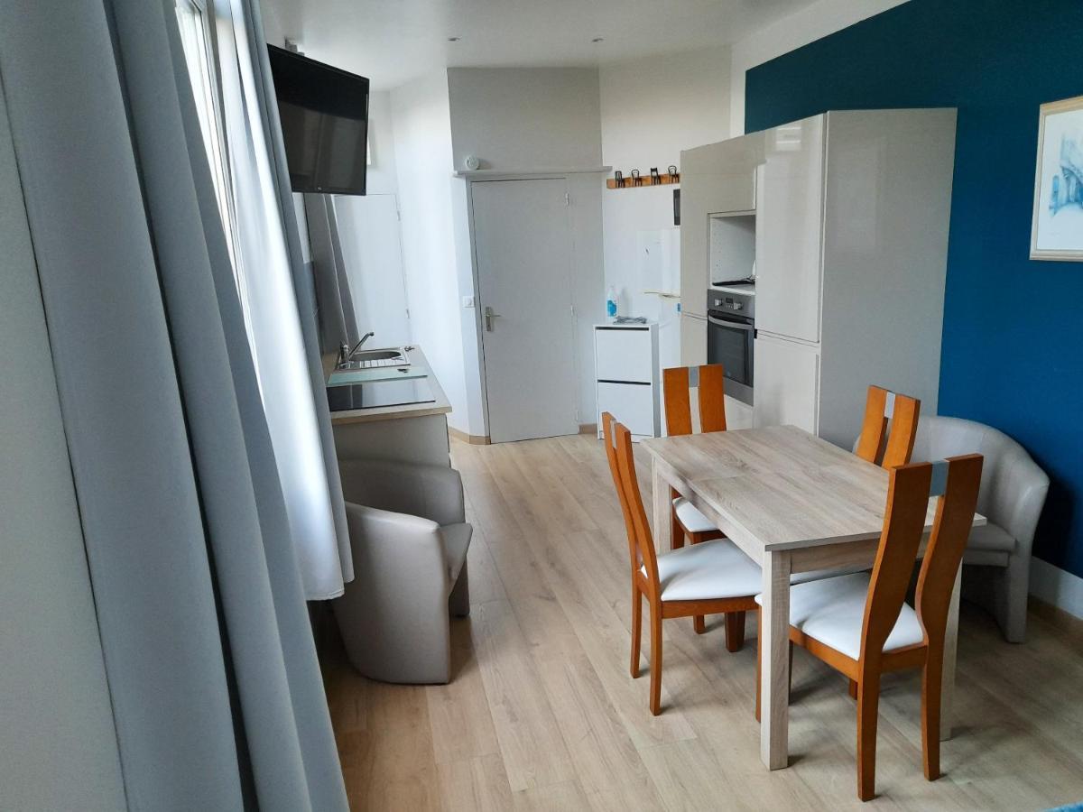 Appartement Ensoleille Et Calme A Saint Quay Portrieux 35 M² Parking Bagian luar foto